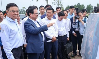 Thủ tướng khảo sát địa điểm dự kiến xây kho dự trữ xăng dầu quốc gia