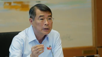 Thủ tướng: Không để người dân trả giá cao vì các khâu trung gian