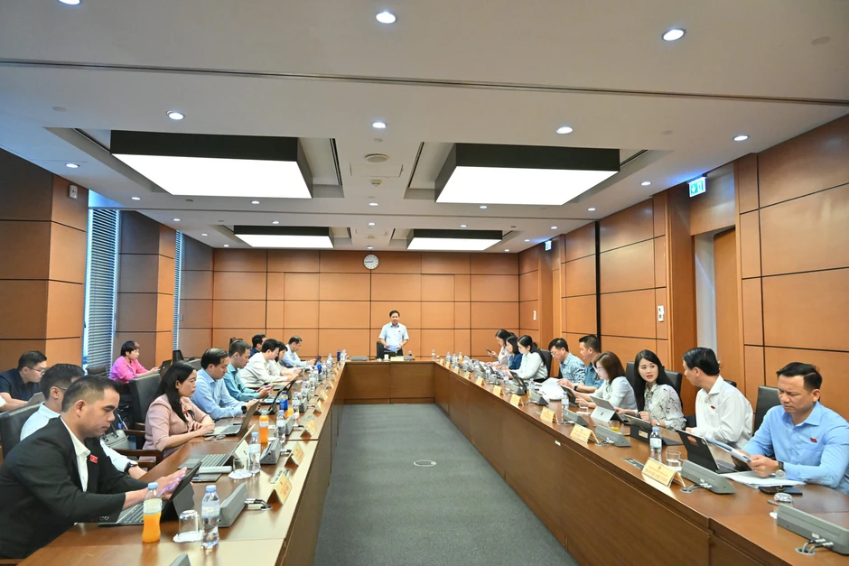 Thủ tướng: Nhà nước phải quản lý, điều tiết được giá đất và thị trường bất động sản