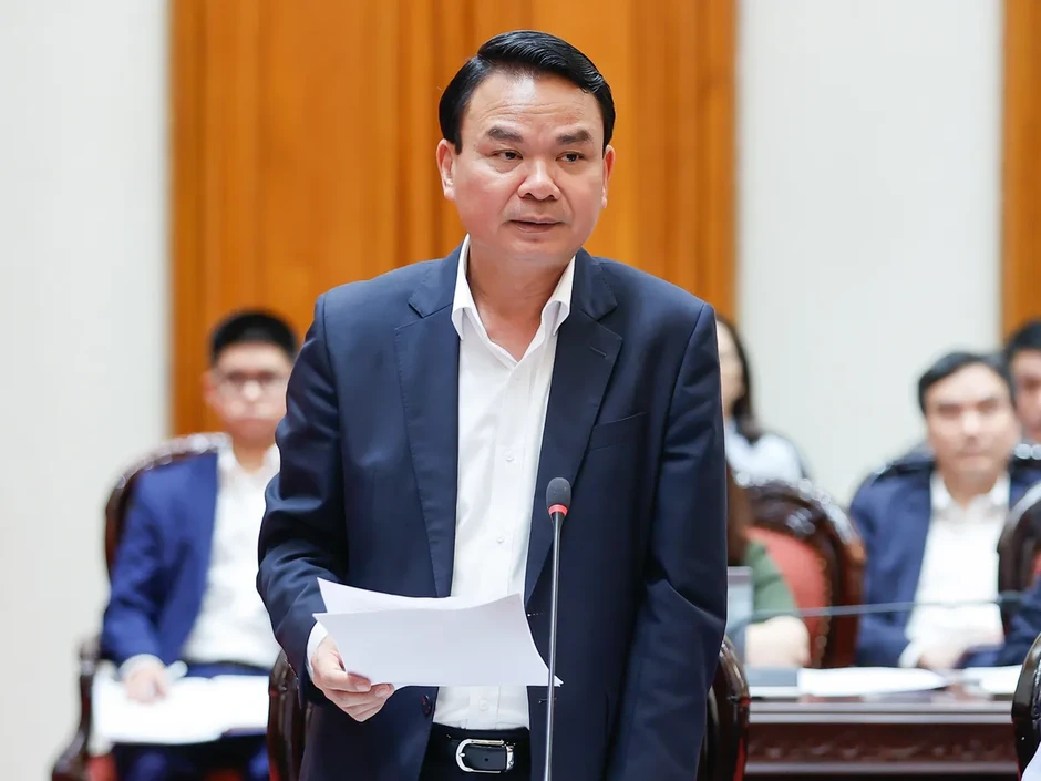 Thủ tướng: Xăng dầu và năng lượng cho sản xuất, tiêu dùng được bảo đảm Thủ tướng: Xăng dầu và năng lượng cho sản xuất, tiêu dùng được bảo đảm