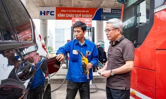 Thủ tướng: Xử nghiêm cửa hàng xăng dầu găm hàng, dừng bán không có lý do