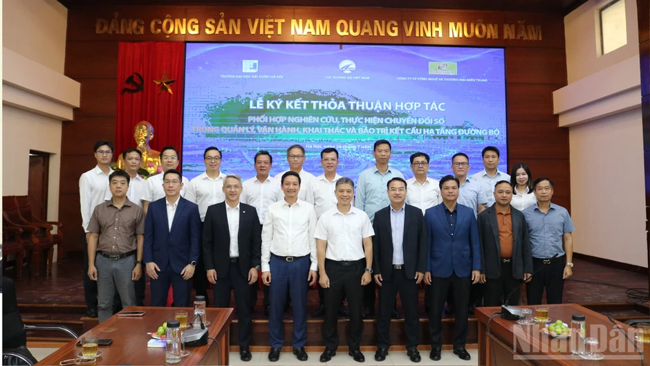 Thúc đẩy chuyển đổi số hạ tầng giao thông theo mô hình “3 nhà” Thúc đẩy chuyển đổi số hạ tầng giao thông theo mô hình “3 nhà”