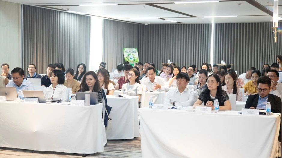 Thúc đẩy doanh nghiệp áp dụng chuyển đổi số, chuyển đổi xanh nhằm cải thiện năng suất và việc làm thỏa đáng Thúc đẩy doanh nghiệp áp dụng chuyển đổi số, chuyển đổi xanh nhằm cải thiện năng suất và việc làm thỏa đáng