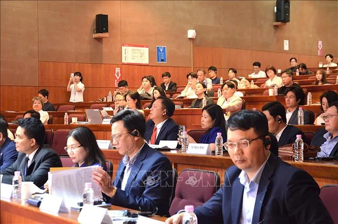 Thúc đẩy hợp tác đầu tư và kết nối doanh nghiệp Việt Nam - Hàn Quốc Thúc đẩy hợp tác đầu tư và kết nối doanh nghiệp Việt Nam - Hàn Quốc