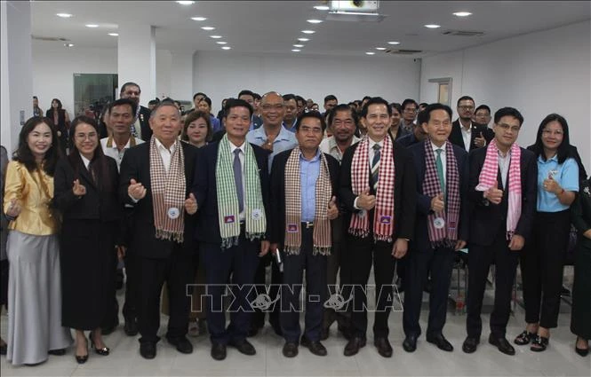 Thúc đẩy thương mại điện tử xuyên biên giới giữa Việt Nam, Campuchia Thúc đẩy thương mại điện tử xuyên biên giới giữa Việt Nam, Campuchia