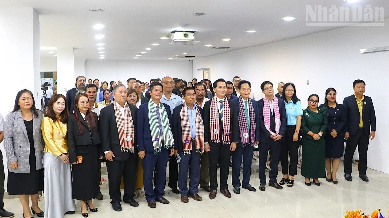 Thúc đẩy thương mại điện tử xuyên biên giới Việt Nam-Campuchia Thúc đẩy thương mại điện tử xuyên biên giới Việt Nam-Campuchia