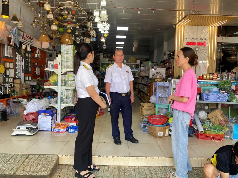 Thuế tỉnh Đắk Lắk triển khai đợt cao điểm hỗ trợ, đồng hành với hộ kinh doanh Thuế tỉnh Đắk Lắk triển khai đợt cao điểm hỗ trợ, đồng hành với hộ kinh doanh