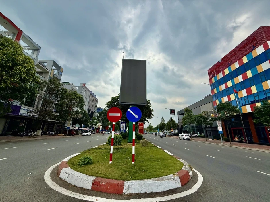 Thuế tỉnh Tây Ninh quyết liệt triển khai 15 ngày cao điểm đồng hành người nộp thuế Thuế tỉnh Tây Ninh quyết liệt triển khai 15 ngày cao điểm đồng hành người nộp thuế