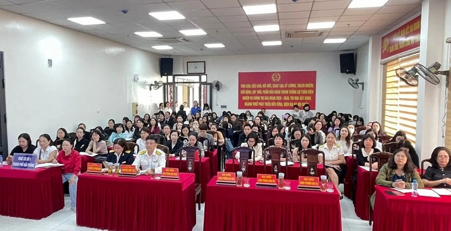 Thuế TP. Hải Phòng phổ biến chính sách thuế cho các cơ sở giáo dục, y tế Thuế TP. Hải Phòng phổ biến chính sách thuế cho các cơ sở giáo dục, y tế