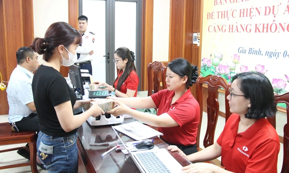 Thưởng các hộ bàn giao sớm mặt bằng sân bay Gia Bình ở Bắc Ninh hơn 32 tỷ đồng Thưởng các hộ bàn giao sớm mặt bằng sân bay Gia Bình ở Bắc Ninh hơn 32 tỷ đồng