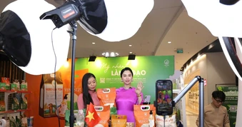 Thương mại điện tử: Sức mua tỉ đô buộc năng lực vận hành phải 'lột xác'