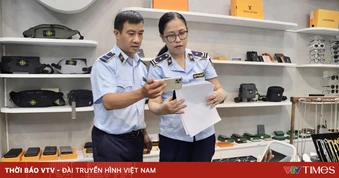 Thương mại điện tử và “vùng xám” hàng nhái: Khoảng trống từ hành vi người mua