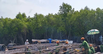 Tiến độ thi công cao tốc về Đất Mũi và cầu vượt biển ra đảo Hòn Khoai