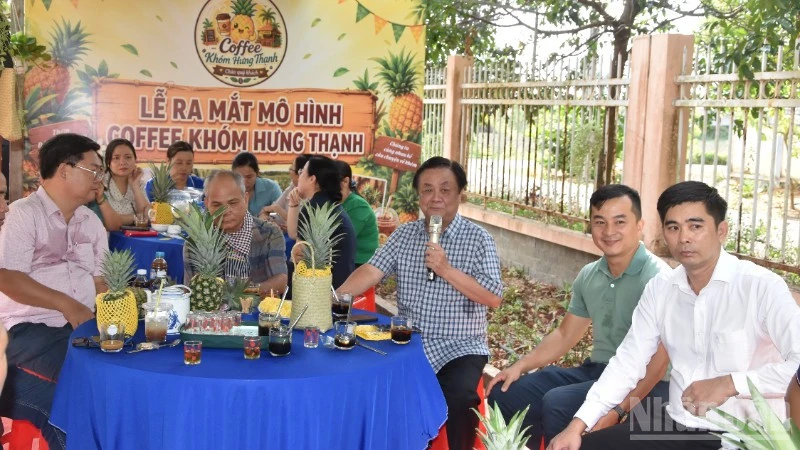 Tiếng nói chung trong mô hình cà-phê khóm Tiếng nói chung trong mô hình cà-phê khóm