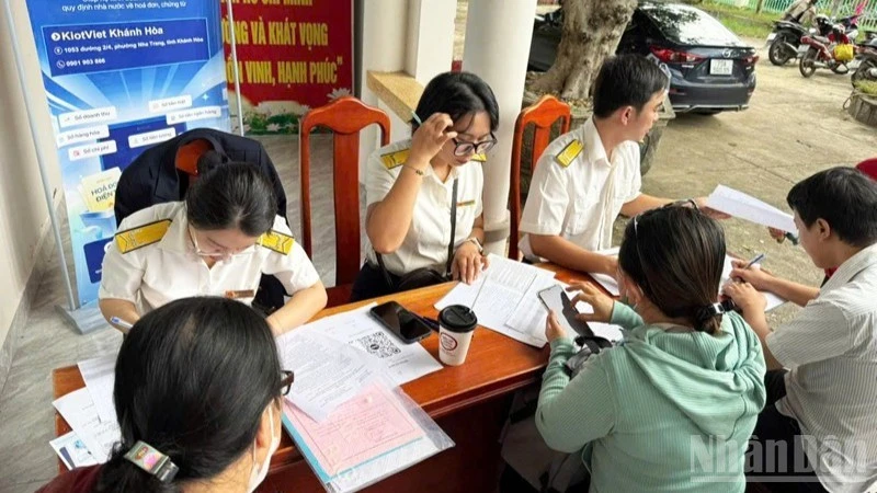 Tiếp sức cho khu vực kinh tế nhỏ: Nuôi dưỡng nguồn thu cho tăng trưởng bền vững Tiếp sức cho khu vực kinh tế nhỏ: Nuôi dưỡng nguồn thu cho tăng trưởng bền vững