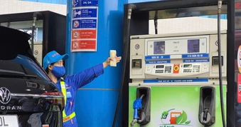 Tiết kiệm được gần 1 tỉ USD mỗi năm nhờ bán sớm xăng E10?