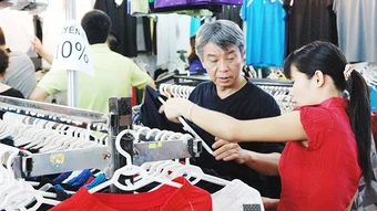 Tiêu dùng nội địa cần thêm lực đẩy