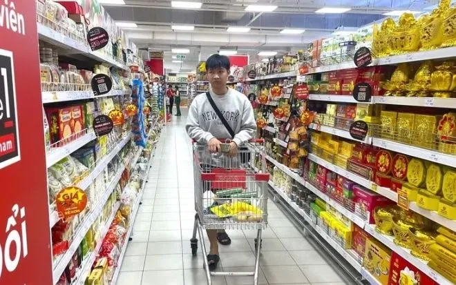 Tiêu dùng TP. Hồ Chí Minh tăng mạnh, bán lẻ đạt mức cao nhất một năm Tiêu dùng TP. Hồ Chí Minh tăng mạnh, bán lẻ đạt mức cao nhất một năm