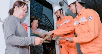 Tiêu thụ điện tại miền Nam vọt hơn 220 triệu kWh/ngày