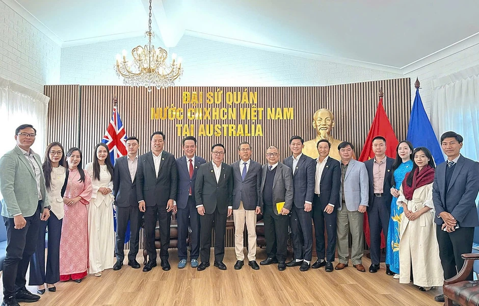 Tìm hướng đi hình thành mạng lưới doanh nhân trẻ Việt Nam tại Australia Tìm hướng đi hình thành mạng lưới doanh nhân trẻ Việt Nam tại Australia