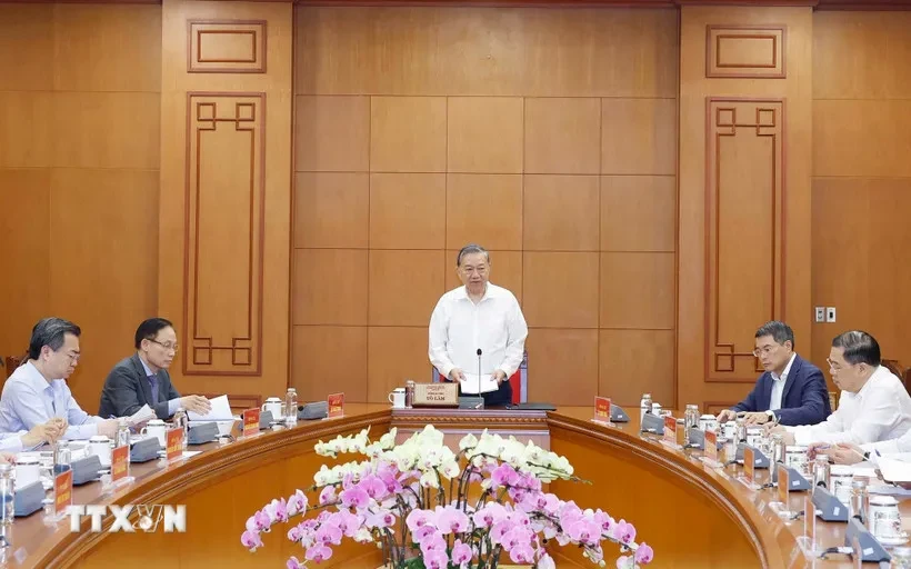 Tổng Bí thư Tô Lâm: Cần có chiến lược cụ thể nhằm tái cơ cấu nền kinh tế Tổng Bí thư Tô Lâm: Cần có chiến lược cụ thể nhằm tái cơ cấu nền kinh tế
