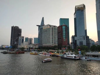 TP Hồ Chí Minh hướng đến tăng trưởng hai con số - Bài 1: Đẩy mạnh tái cấu trúc siêu đô thị
