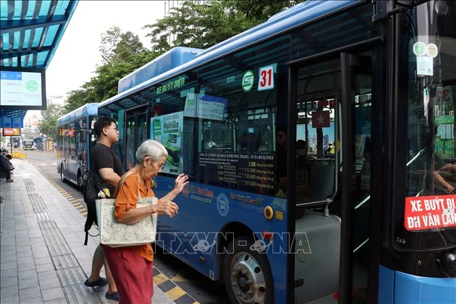 TP Hồ Chí Minh phát hành thẻ giao thông công cộng cho metro, xe buýt TP Hồ Chí Minh phát hành thẻ giao thông công cộng cho metro, xe buýt