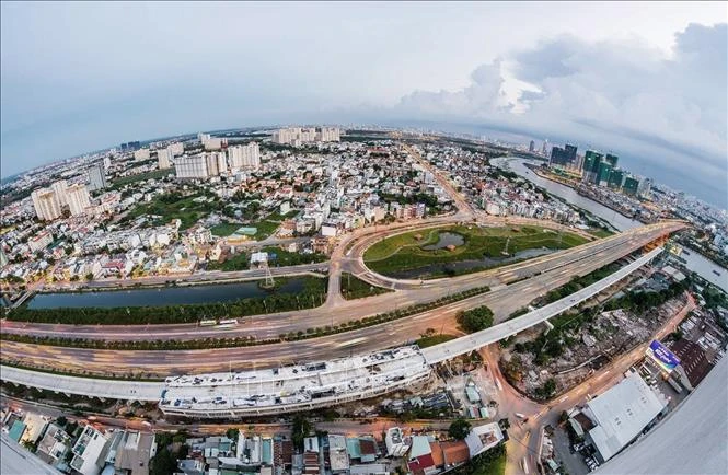 TP. Hồ Chí Minh xây dựng 3 kịch bản tăng trưởng trong bối cảnh thế giới nhiều biến động TP. Hồ Chí Minh xây dựng 3 kịch bản tăng trưởng trong bối cảnh thế giới nhiều biến động