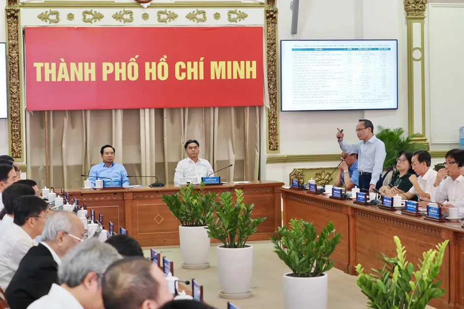 TPHCM bàn giải pháp tăng trưởng 2 con số giữa biến động thế giới TPHCM bàn giải pháp tăng trưởng 2 con số giữa biến động thế giới