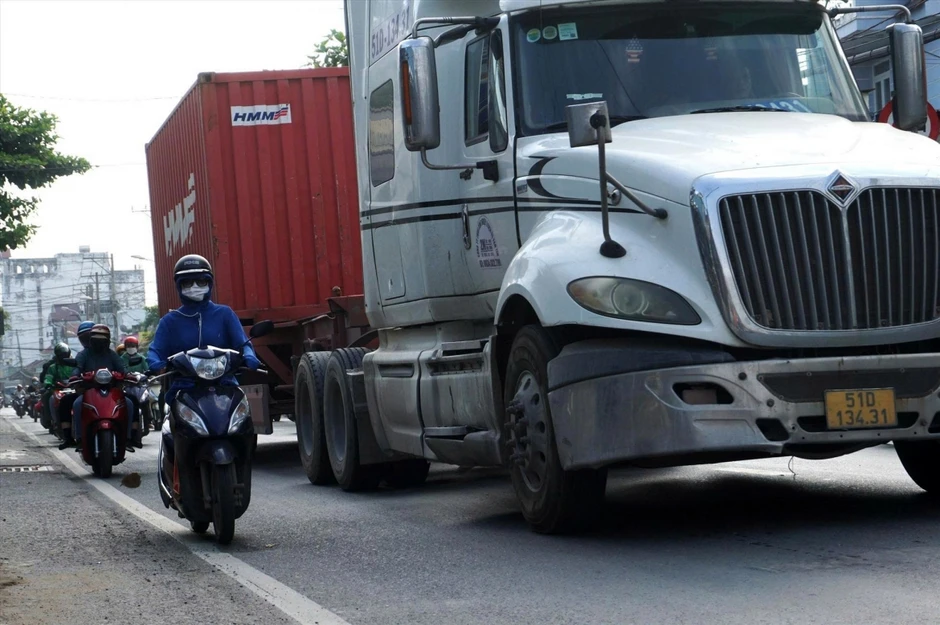 TP.HCM chi hơn 1.800 tỷ mở rộng đường Nguyễn Duy Trinh - điểm đen tai nạn khu Đông TP.HCM chi hơn 1.800 tỷ mở rộng đường Nguyễn Duy Trinh - điểm đen tai nạn khu Đông