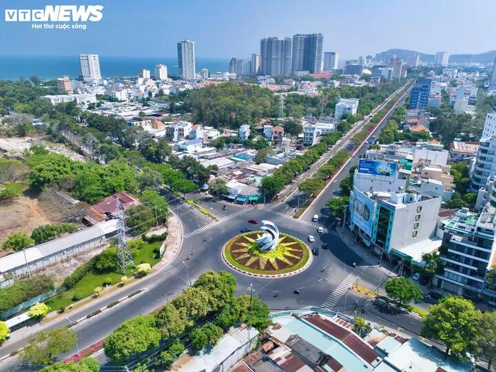 TP.HCM đẩy nhanh thi công Metro số 2, sắp khởi công thêm 3 tuyến mới TP.HCM đẩy nhanh thi công Metro số 2, sắp khởi công thêm 3 tuyến mới