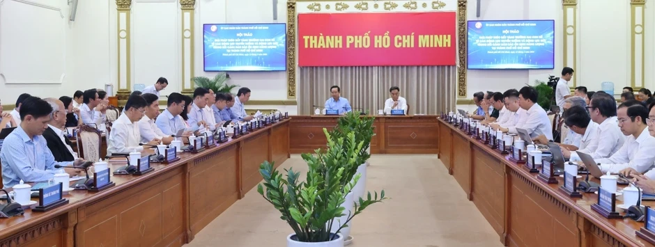 TP.HCM phải chuyển đổi mạnh mô hình tăng trưởng để đạt hai con số