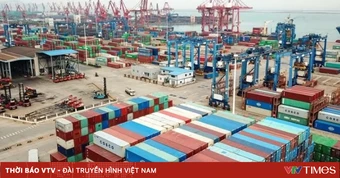 Trung Quốc cảnh báo nguy cơ lạm phát nhập khẩu