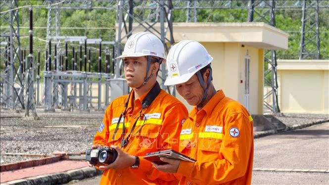 Truyền tải điện Gia Lai áp dụng cảnh báo quá tải qua SMS và email Truyền tải điện Gia Lai áp dụng cảnh báo quá tải qua SMS và email