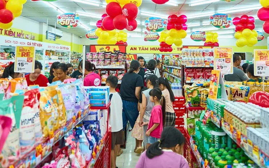 Từ đô thị đến vùng sâu: Cuộc đua giành thị trường bán lẻ mới Từ đô thị đến vùng sâu: Cuộc đua giành thị trường bán lẻ mới