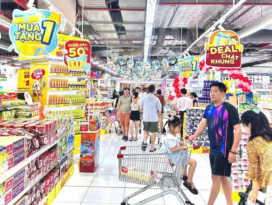Từ đô thị đến vùng sâu: Cuộc đua giành thị trường bán lẻ mới Từ đô thị đến vùng sâu: Cuộc đua giành thị trường bán lẻ mới