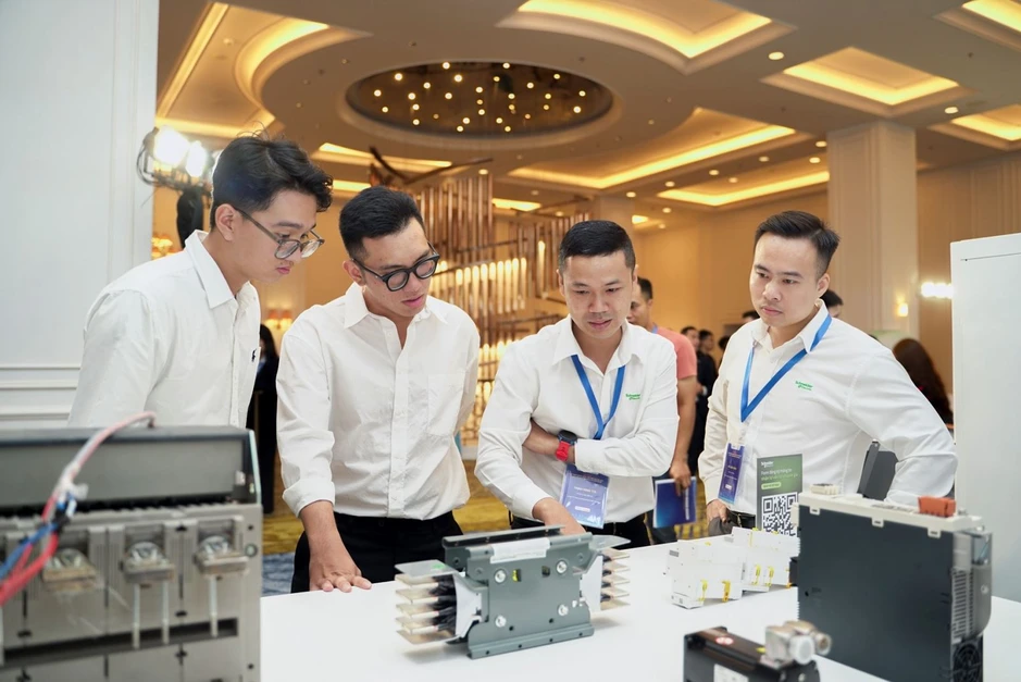 Từ mua điện tái tạo đến chiến lược năng lượng dài hạn Từ mua điện tái tạo đến chiến lược năng lượng dài hạn