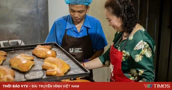 Từ phố cổ đến sàn thương mại điện tử: Mở rộng đầu ra cho hàng Việt