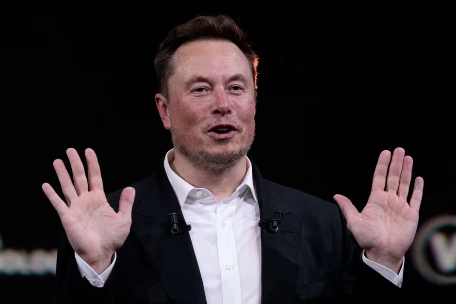 Tỷ phú Elon Musk chuyển nhà ra xe kéo để đốc thúc đại dự án xAI Tỷ phú Elon Musk chuyển nhà ra xe kéo để đốc thúc đại dự án xAI