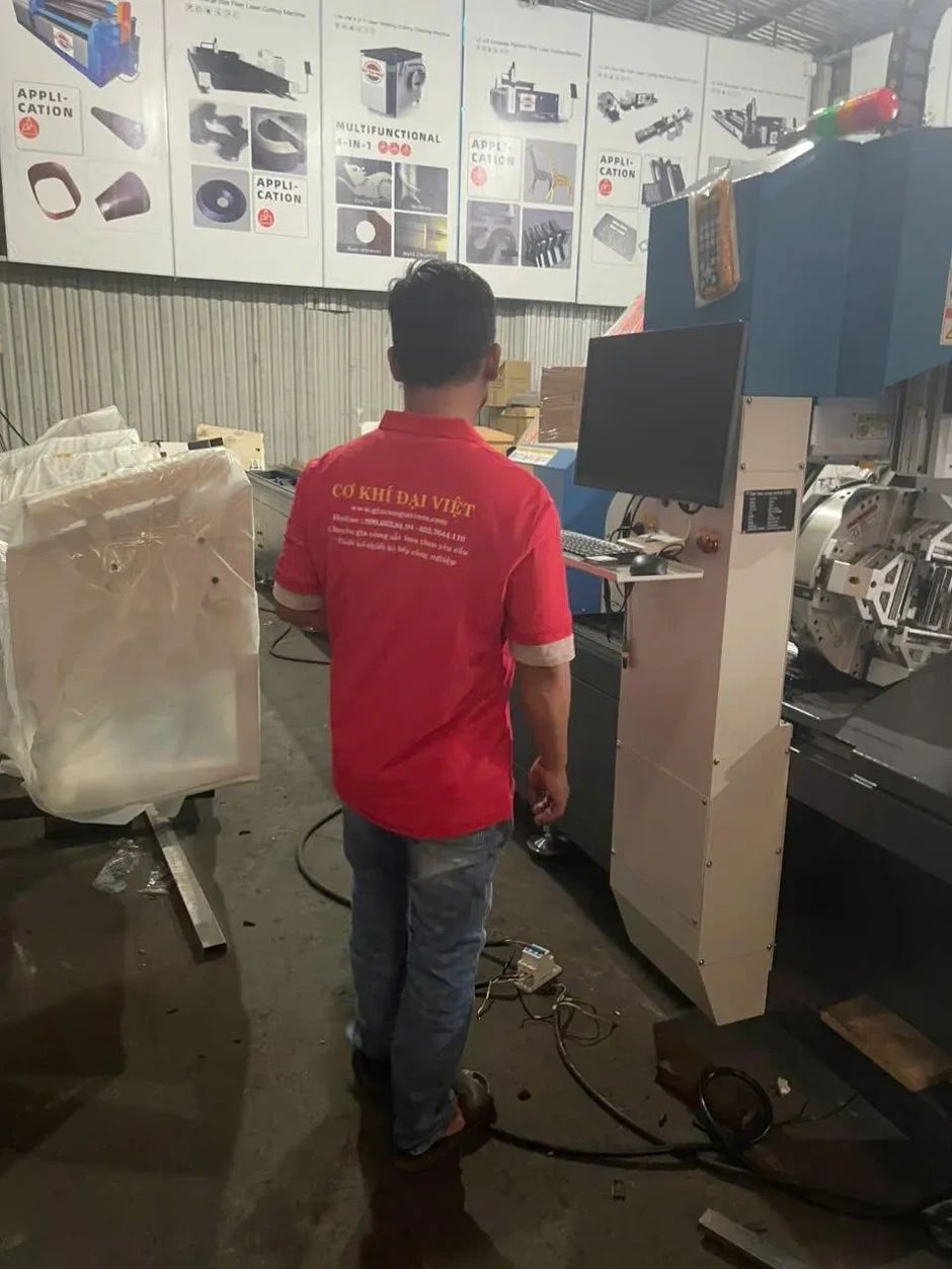 Ứng dụng công nghệ CNC trong sản xuất thiết bị inox - doanh nghiệp Việt vươn tầm Ứng dụng công nghệ CNC trong sản xuất thiết bị inox - doanh nghiệp Việt vươn tầm