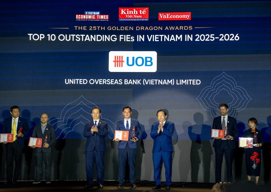 UOB Việt Nam được vinh danh 'Ngân hàng tốt nhất cho doanh nghiệp FDI' tại Giải thưởng Rồng Vàng 2026 UOB Việt Nam được vinh danh 'Ngân hàng tốt nhất cho doanh nghiệp FDI' tại Giải thưởng Rồng Vàng 2026