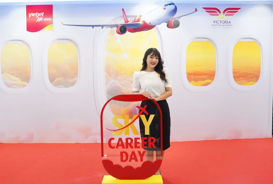 Ước mơ chạm tới bầu trời cùng Vietjet Ước mơ chạm tới bầu trời cùng Vietjet