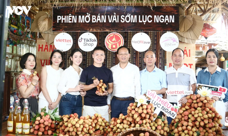 Vải thiều “cháy hàng” trên phiên livestream có Phó Chủ tịch tỉnh Bắc Ninh tham gia Vải thiều “cháy hàng” trên phiên livestream có Phó Chủ tịch tỉnh Bắc Ninh tham gia