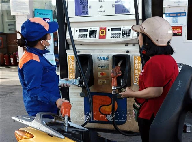 VAMA: Phần lớn dòng xe tại Việt Nam tương thích xăng E10 tiêu chuẩn Euro 4 trở lên VAMA: Phần lớn dòng xe tại Việt Nam tương thích xăng E10 tiêu chuẩn Euro 4 trở lên