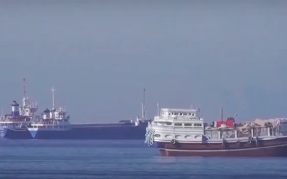 Vận tải qua Hormuz vẫn chưa phục hồi