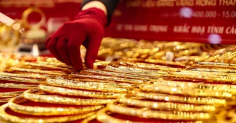 Vàng lao dốc rồi bật tăng chóng mặt, hé lộ quy luật ít người biết