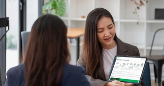 Vì sao nhân sự bất động sản, ngân hàng lâu năm… chuyển sang tư vấn bảo hiểm?