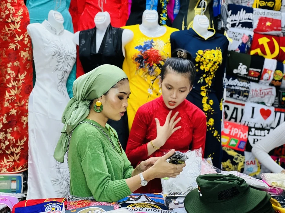 Vì sao tiểu thương chợ truyền thống bán online mãi không thành?