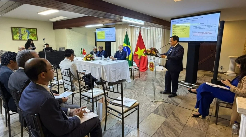 Việt Nam-Brazil tăng cường hợp tác trong lĩnh vực năng lượng tái tạo Việt Nam-Brazil tăng cường hợp tác trong lĩnh vực năng lượng tái tạo