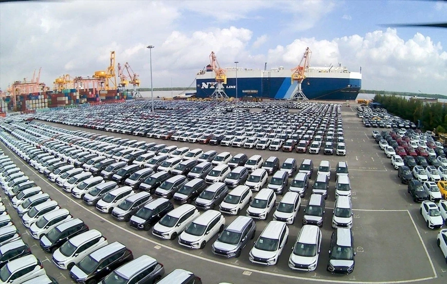 Việt Nam nhập khẩu hơn 56.000 ô tô trong quý I/2026 Việt Nam nhập khẩu hơn 56.000 ô tô trong quý I/2026